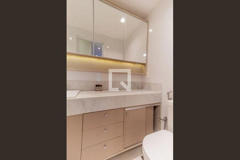 110 m² apartment with enclosed balcony and 3 bedrooms — photo 46