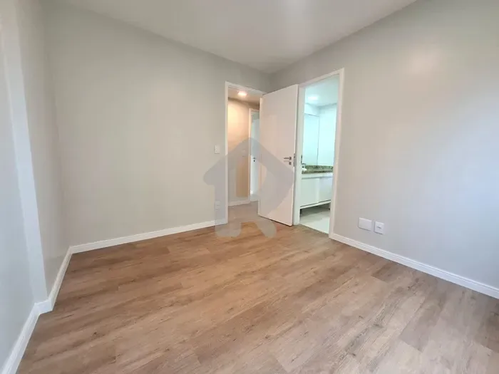160 m² apartment with a water view and a home office — photo 5