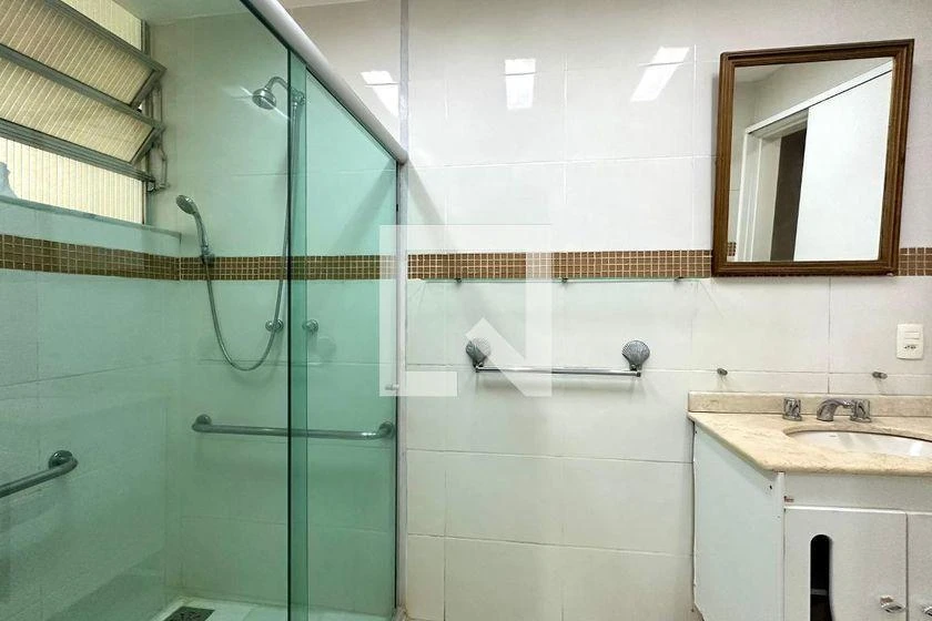 Деревянный пол или ламинат и 3 спальни: квартира 114 м² — photo 26