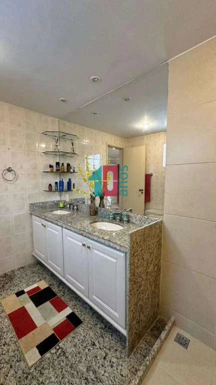 Furnished 3-bedroom apartment with balcony and 3 parking — photo 30
