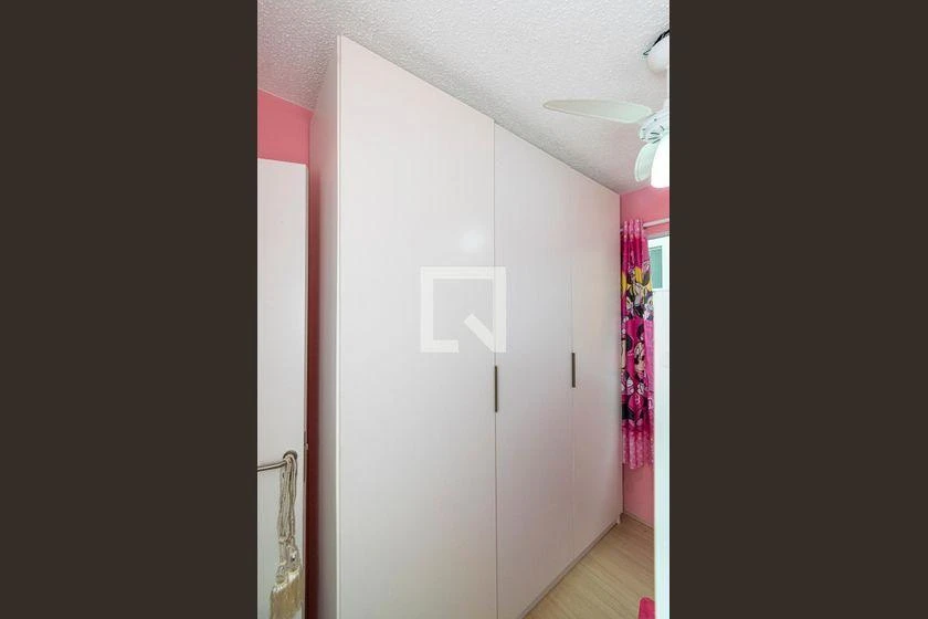2-bedroom apartment in a building with a gym — photo 11