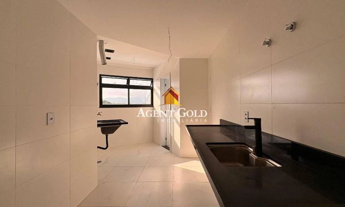 Apartment, 200 m², with a grill on the balcony — photo 18
