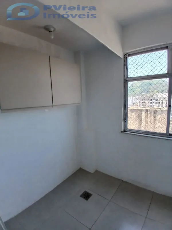 2-bedroom apartment with 1 parking spot and balcony — photo 27