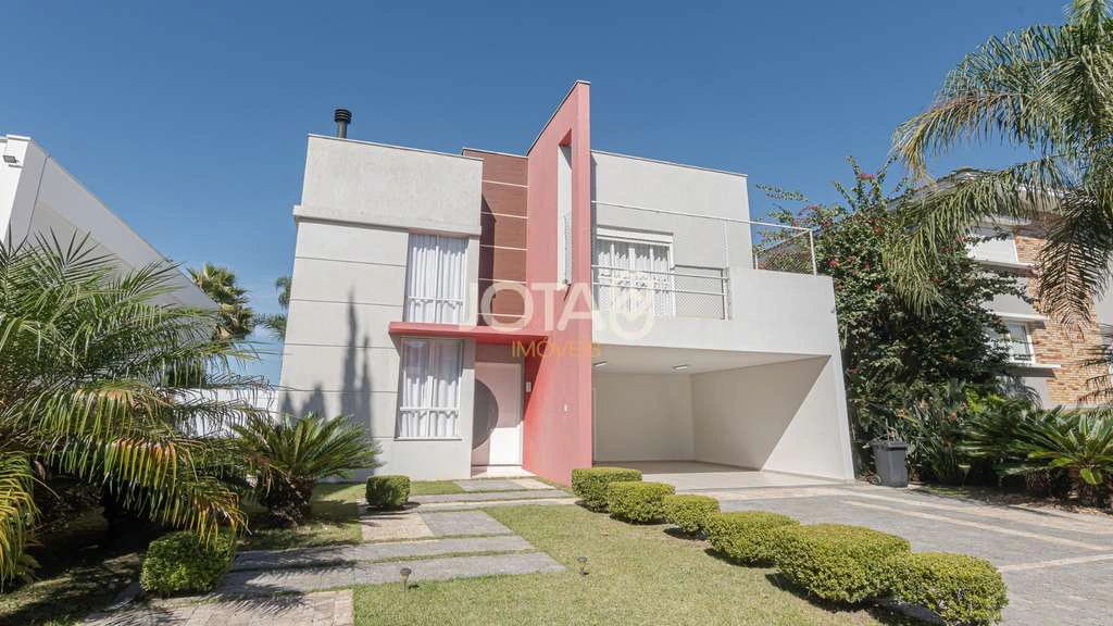 Gated community house with 3 bedrooms and balcony