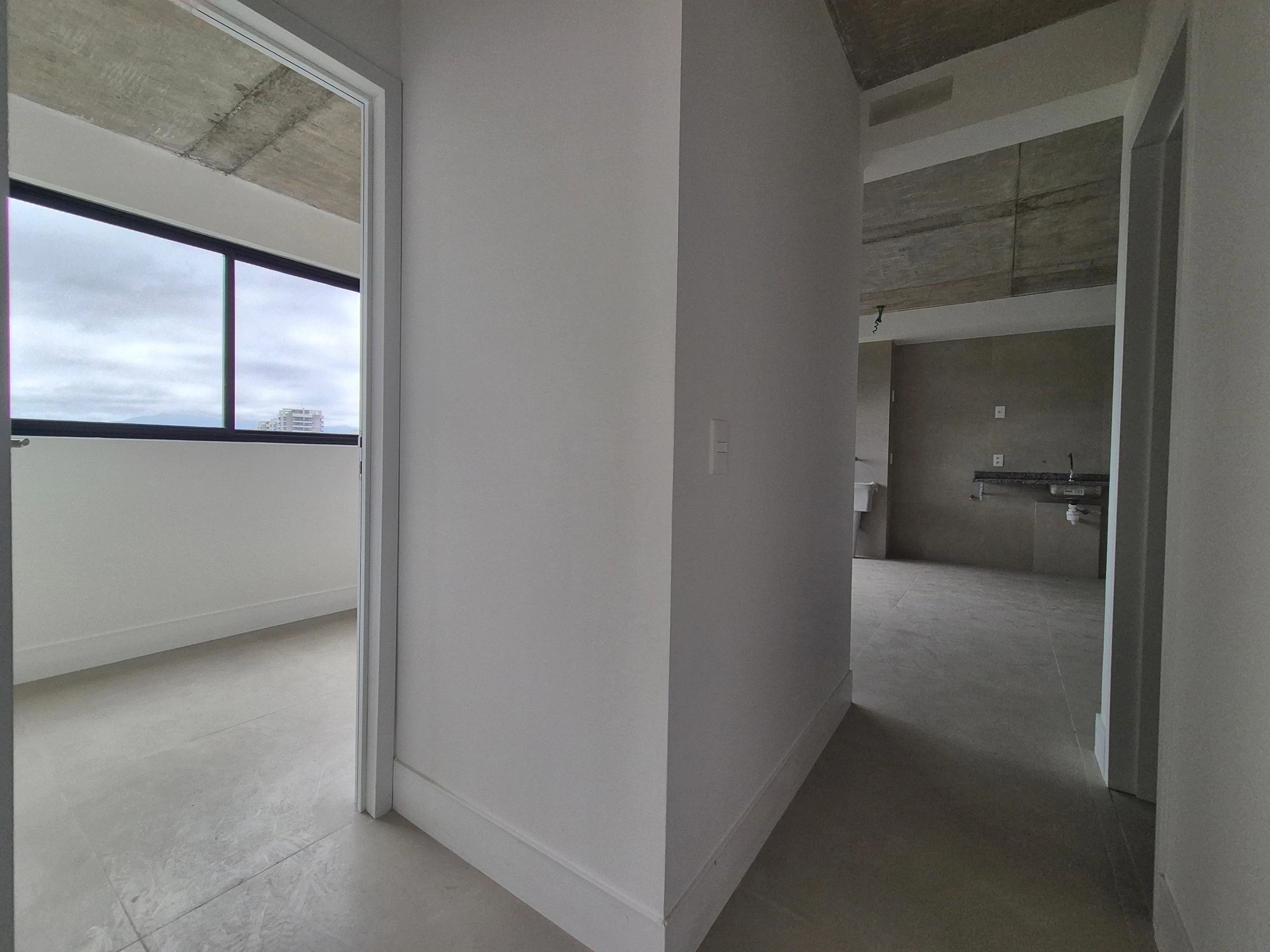 3-bedroom apartment with a mountain view — photo 40