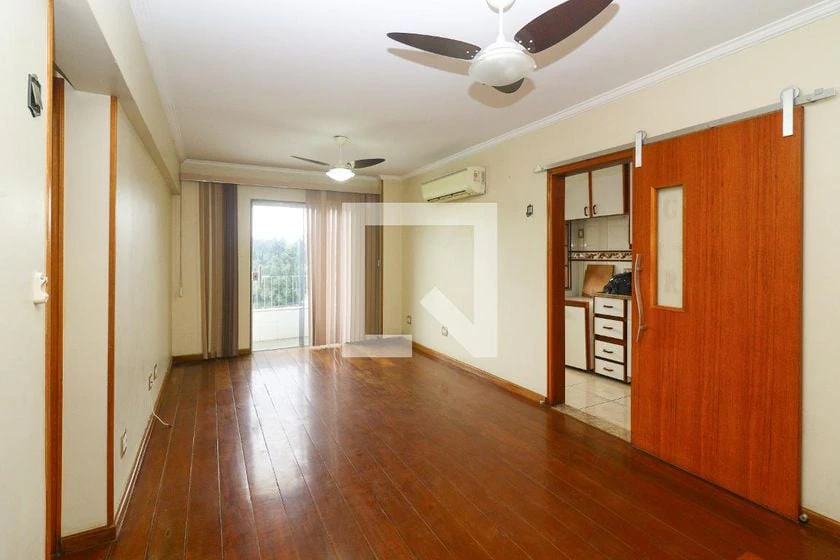 Apartment, 77 m², with wood or laminate floors