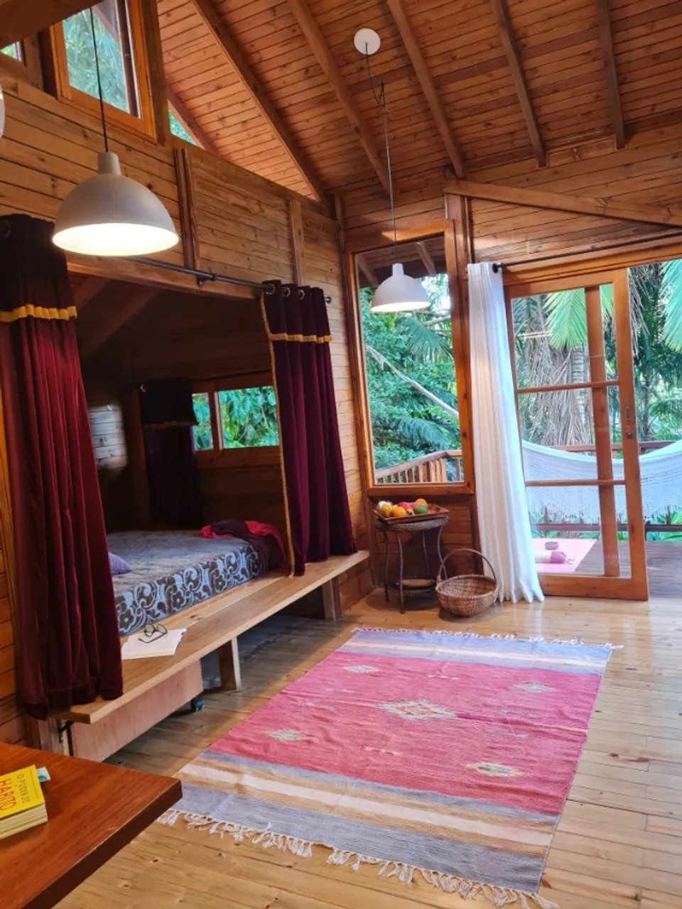 One-bedroom house with a home office