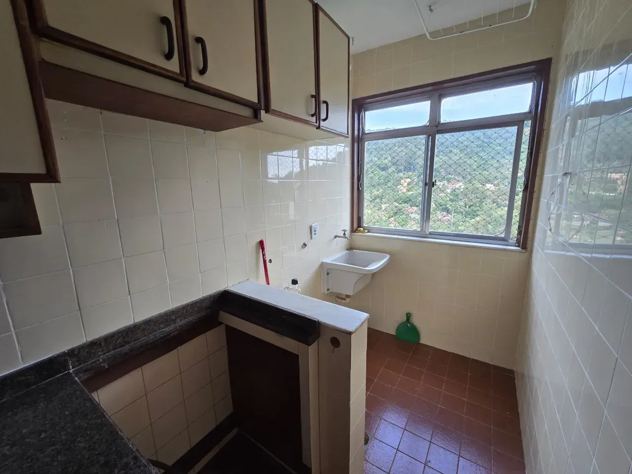 Apartamento de 2 quartos com cozinha fechada e 60 m² — photo 7