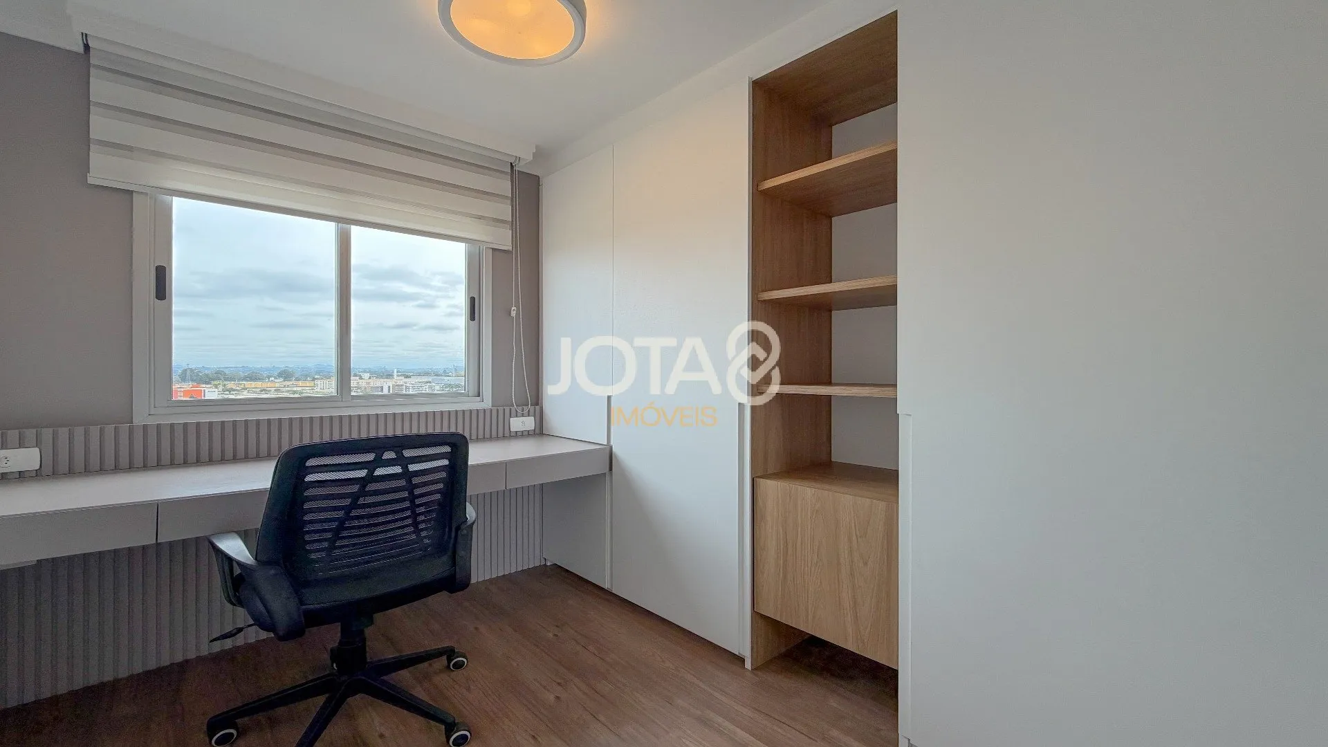 Furnished 3-bedroom apartment with 111 m² and suite — photo 22