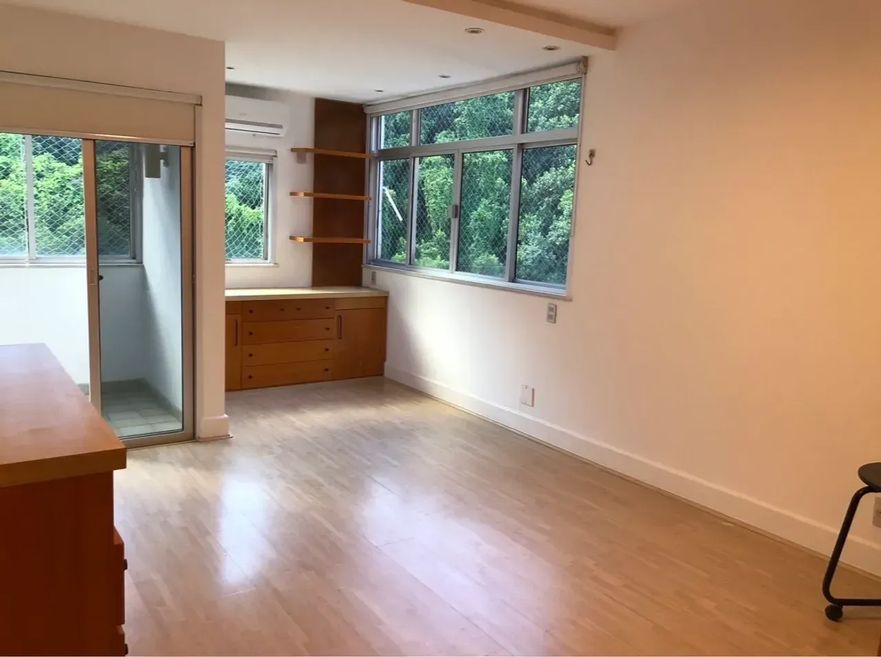 Duplex penthouse with a closed kitchen and 4 baths — photo 12