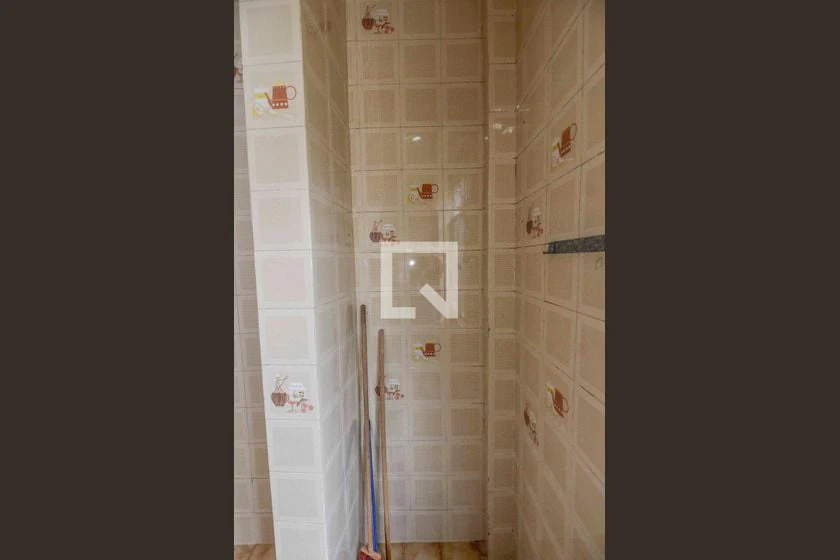 Apartamento, 42 m², com piso de madeira ou laminado — photo 2