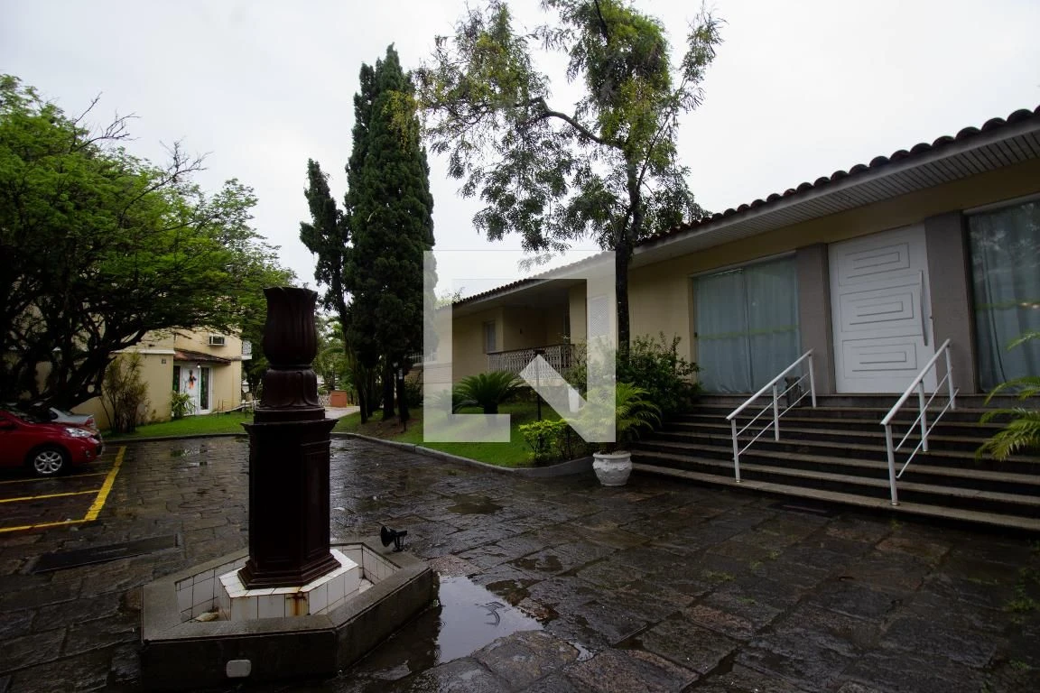 4-bedroom house with a walk-in closet in Rio de Janeiro — photo 73