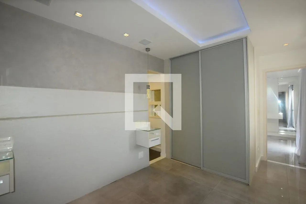 Apartment on the 13th floor with a grill on the balcony — photo 27