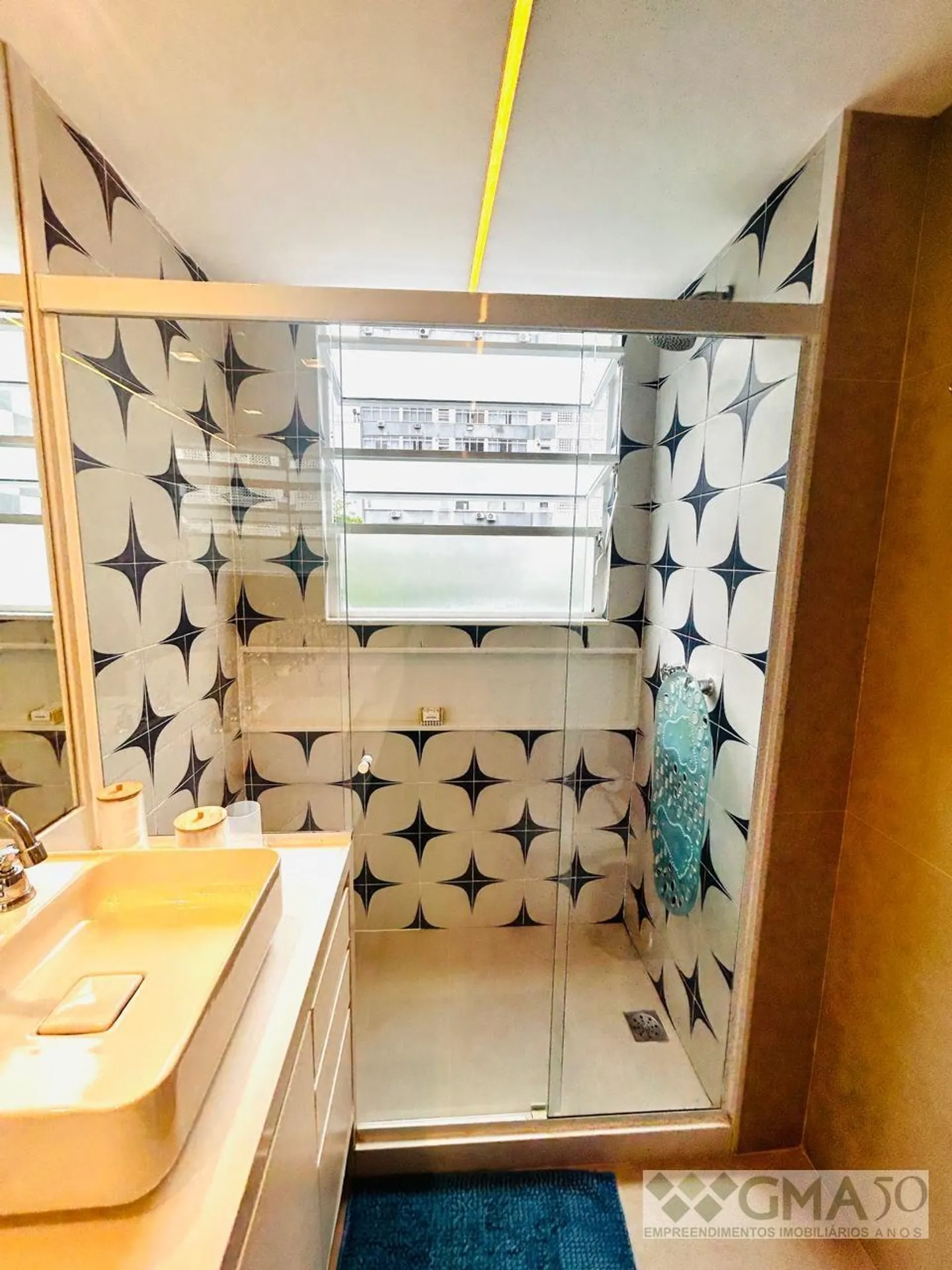 3-bedroom apartment with a washing machine — photo 29