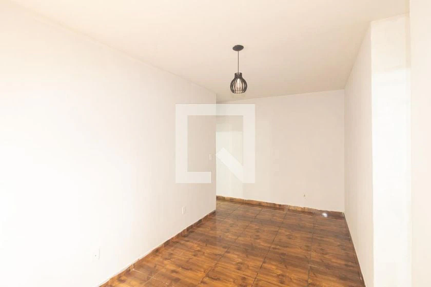 Apartamento de 2 quartos com piso de cerâmica e vaga — photo 14