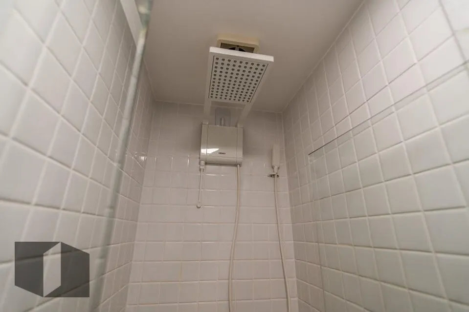 Apartamento com 4 quartos e cozinha fechada a gás — photo 15