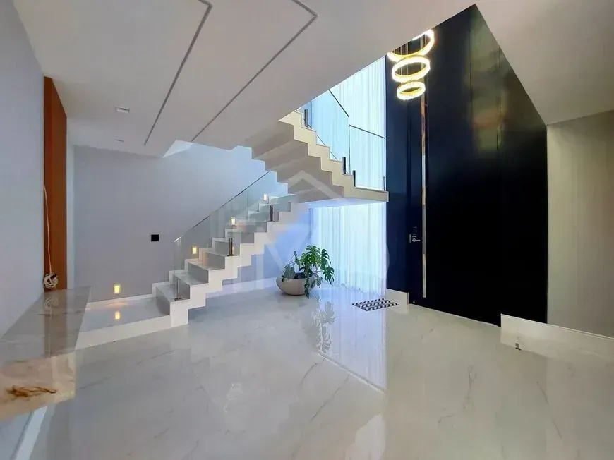 Furnished house with 5 bedrooms and open-plan kitchen — photo 15