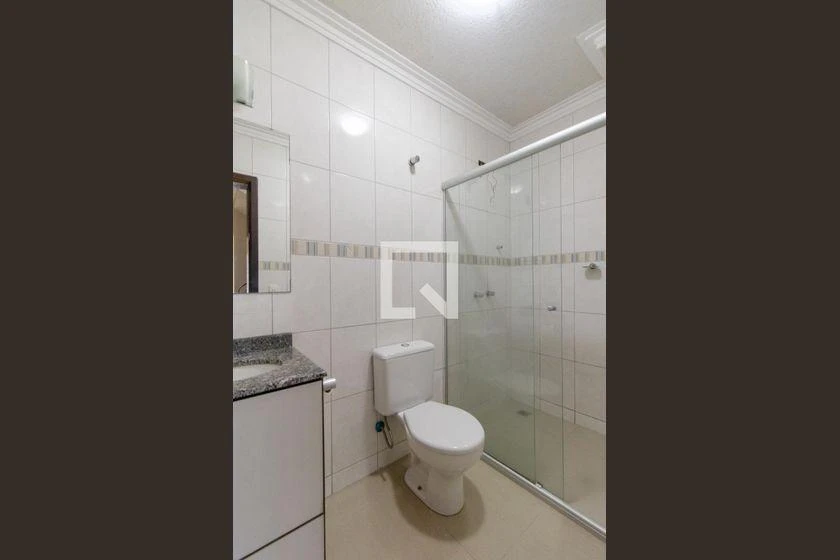 3-bedroom house with a private pool in Curitiba — photo 62