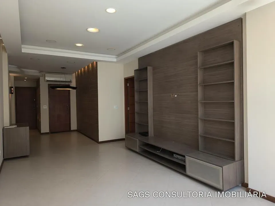 3-bedroom apartment with a home office