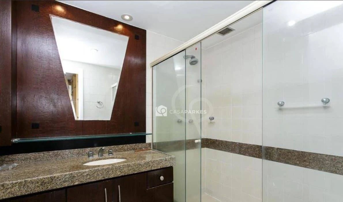 Квартира з 3 спальнями, 5 ванними кімнатами та 200 м² — photo 18