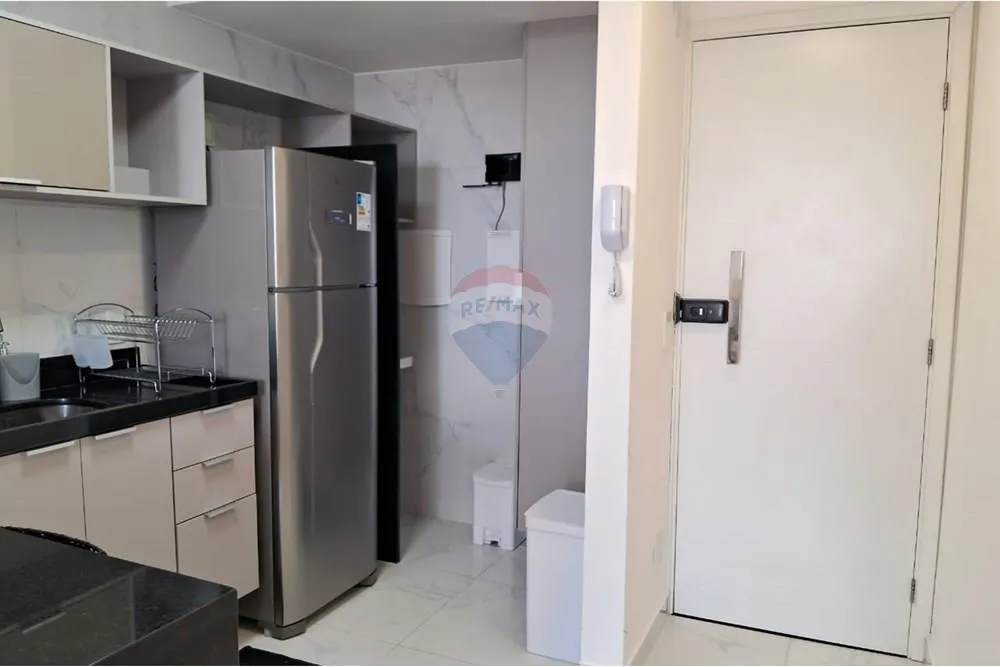 2-bedroom apartment in a building with a coworking space — photo 39