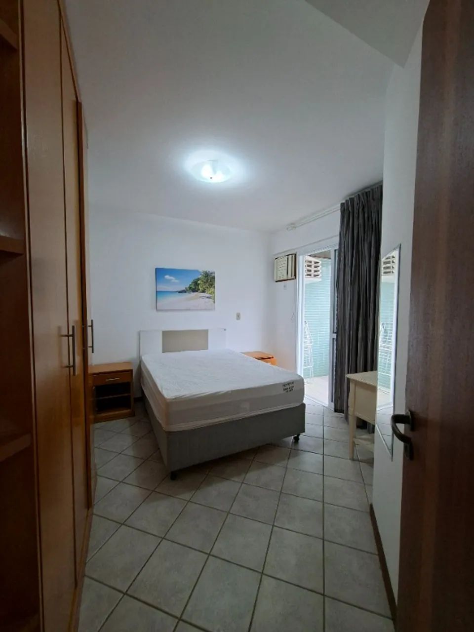 Furnished 2-bedroom apartment with open-plan kitchen — photo 5