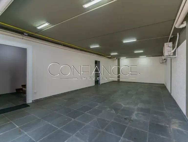 Furnished 3-bedroom house with private BBQ — photo 25