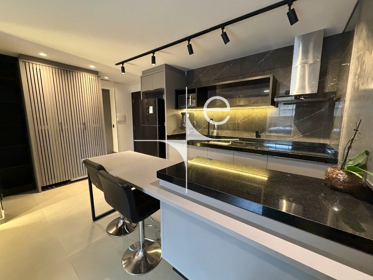 1 quarto e churrasqueira privativa: apartamento de 70 m² — photo 9