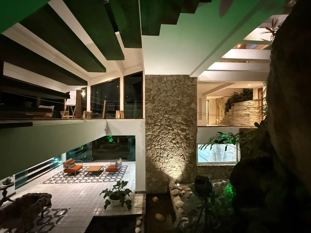 Будинок 840 м² з панорамними вікнами та видом на гори — photo 9
