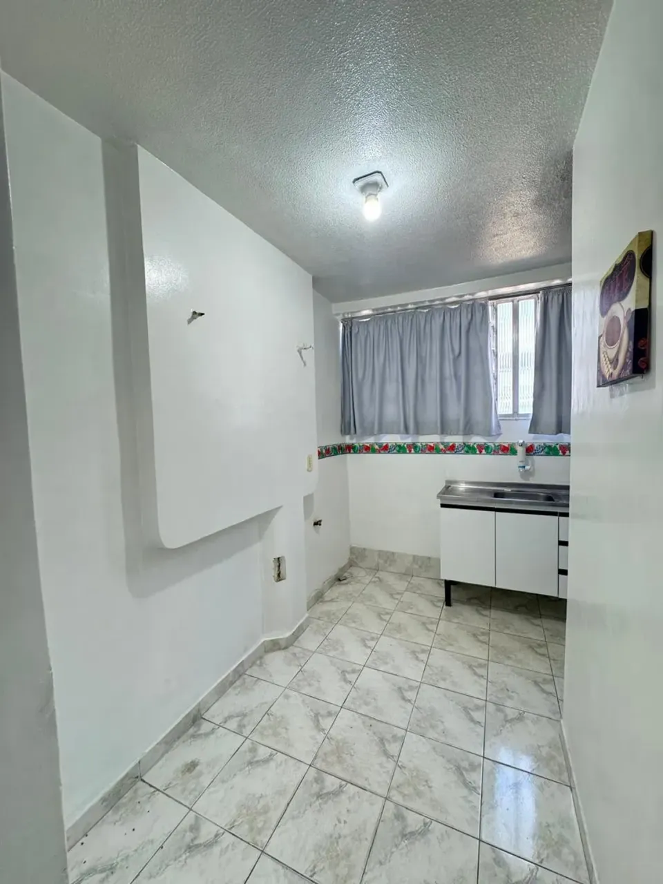 Квартира с 2 спальнями, отдельной кухней и 1 местом — photo 2