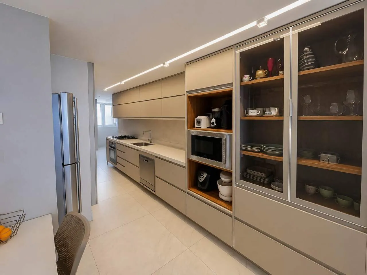 3-bedroom apartment with a water view in João Pessoa — photo 14