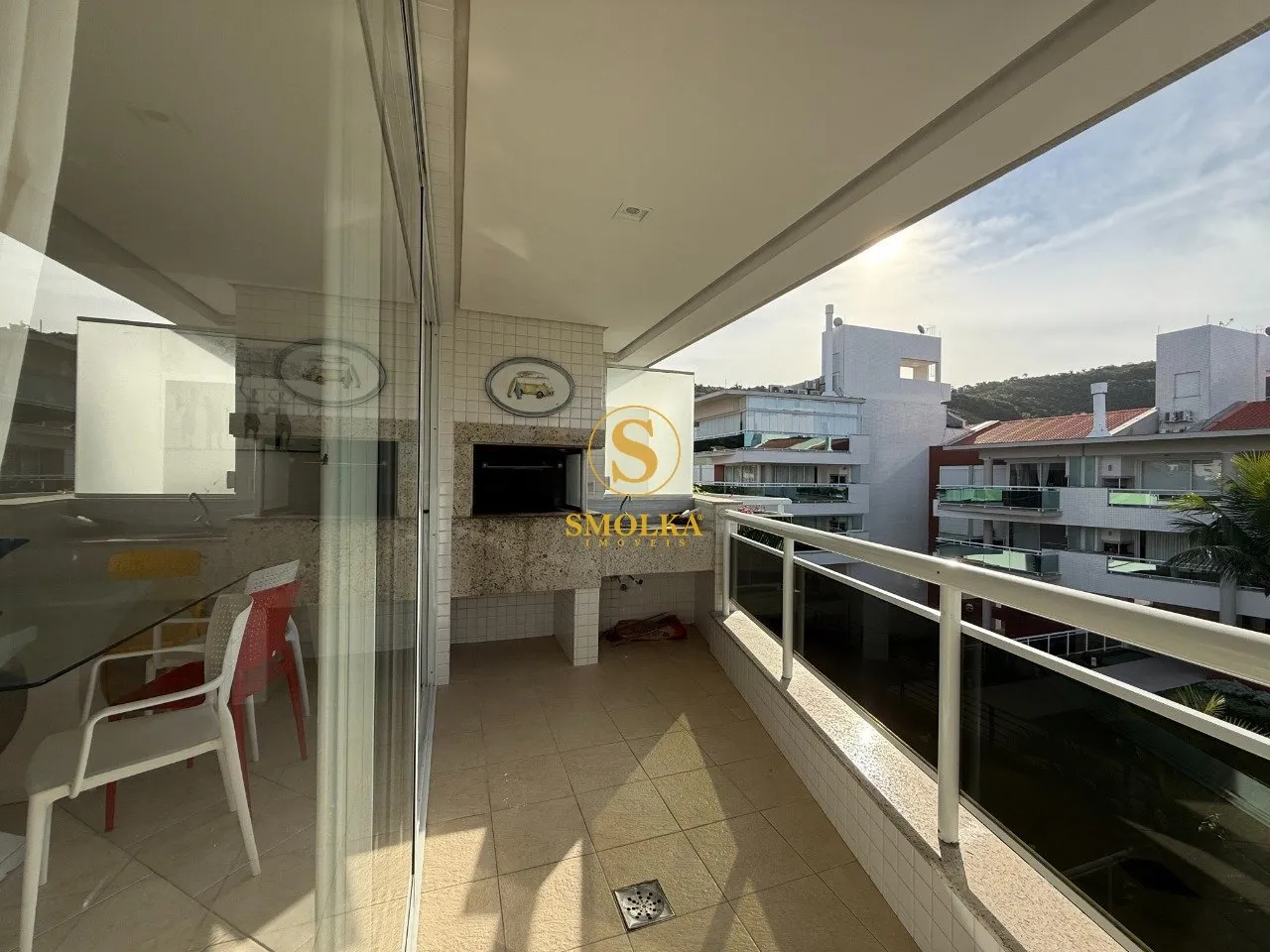 4-bedroom apartment with private BBQ and balcony grill