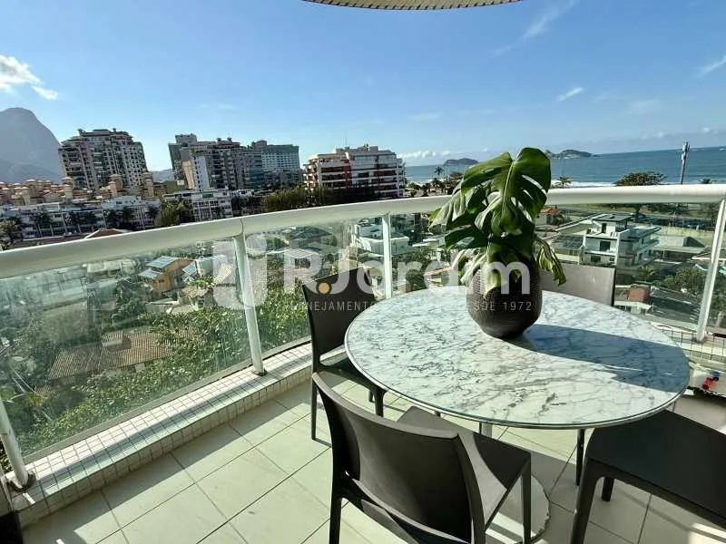1-bedroom apartment with balcony and integrated kitchen — photo 6