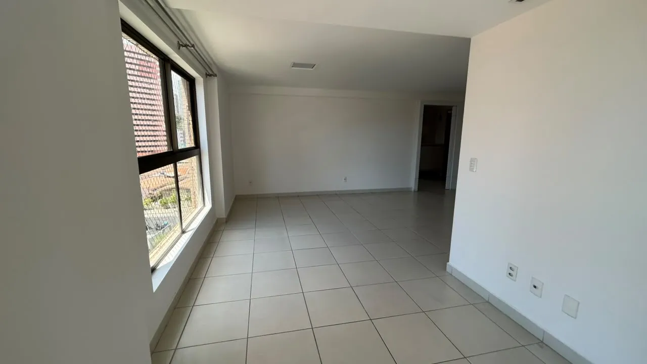 3-bedroom apartment in a building with a sauna — photo 4