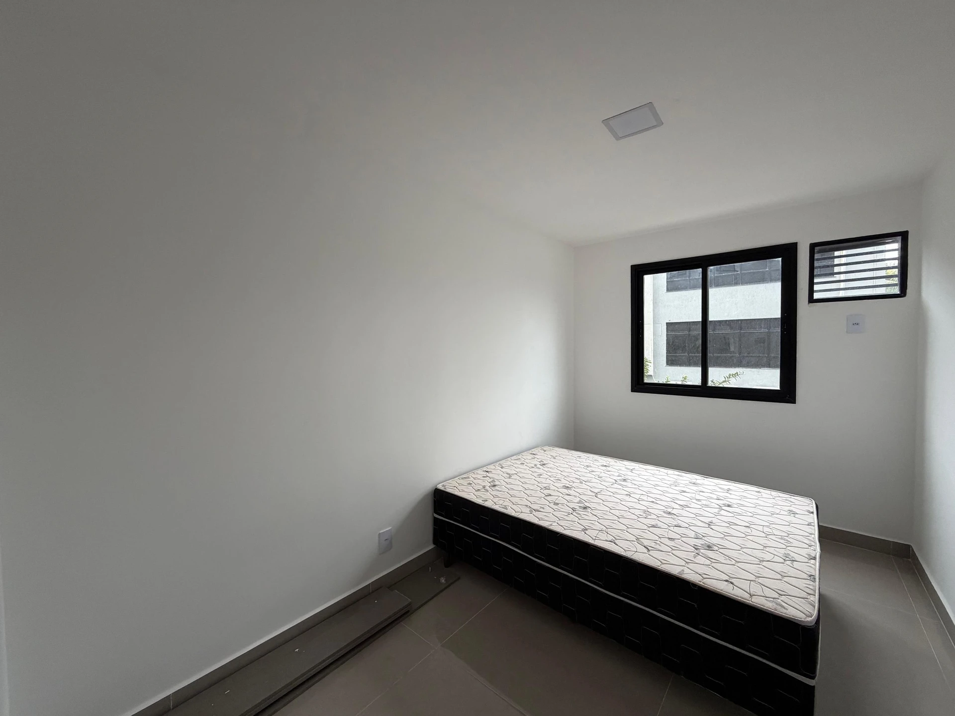 Apartamento amueblado de 1 dormitorio y cocina integrada — photo 4