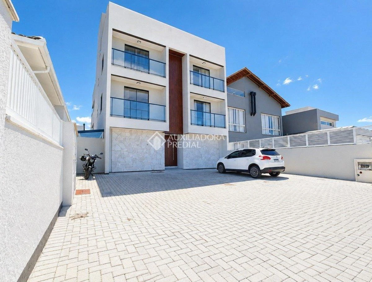 One-bedroom apartment with a home office in Florianópolis — photo 17
