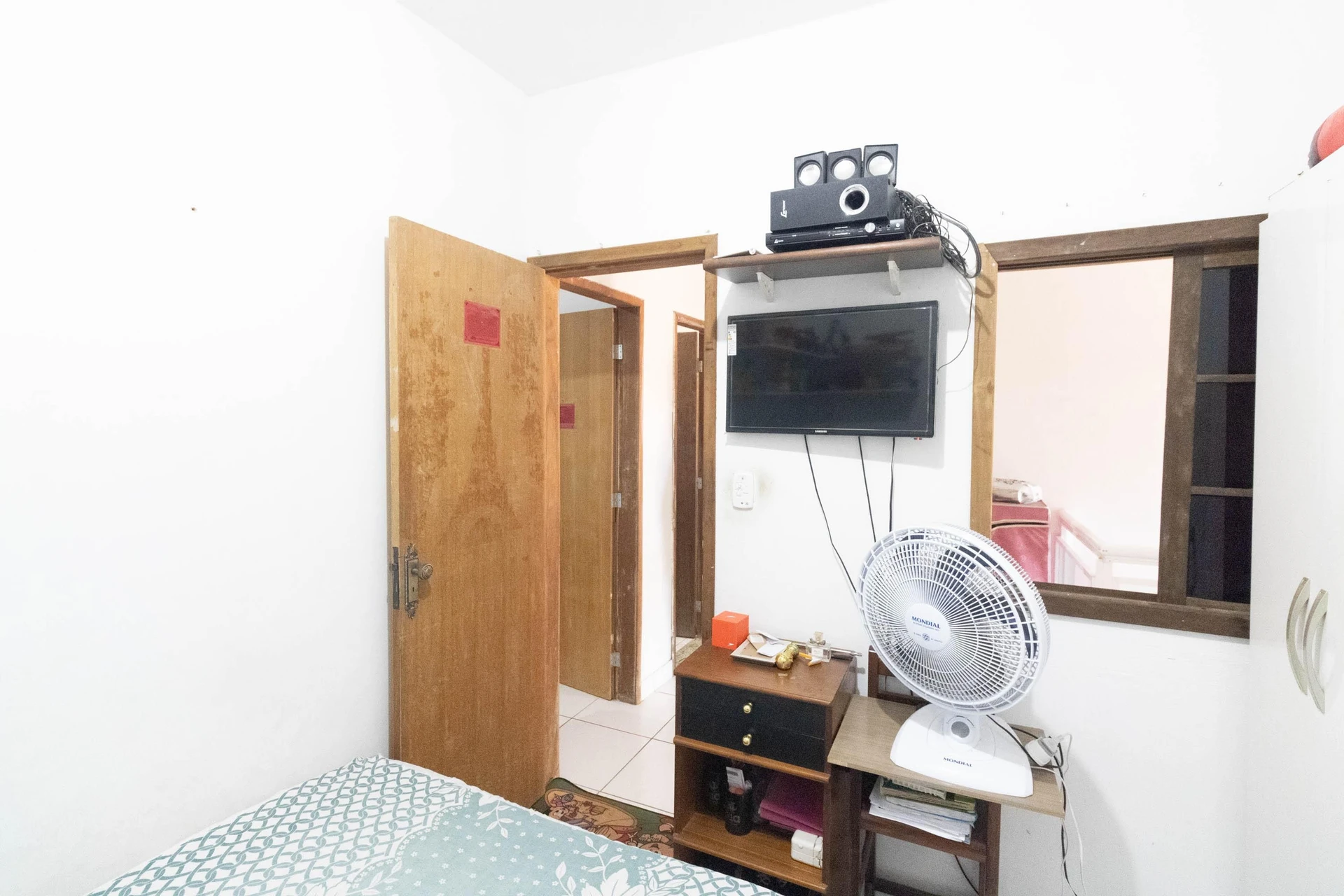 Casa mobiliada com 3 quartos e cozinha com fogão a gás — photo 34