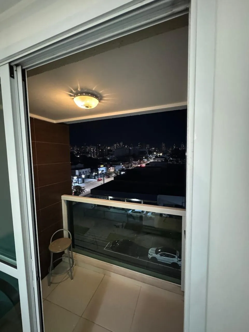 Furnished 1-bedroom apartment with a gas stove — photo 12