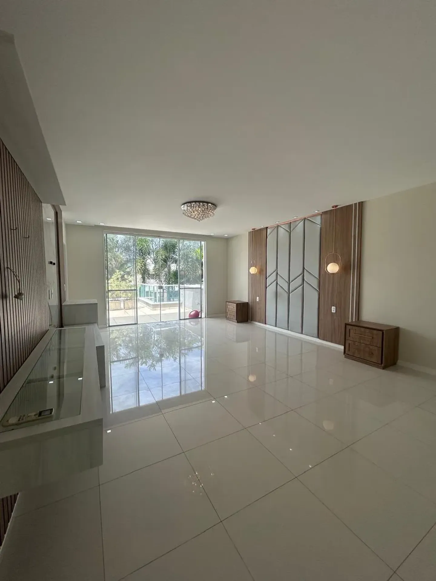 5-bedroom house with a walk-in closet in Rio de Janeiro — photo 20