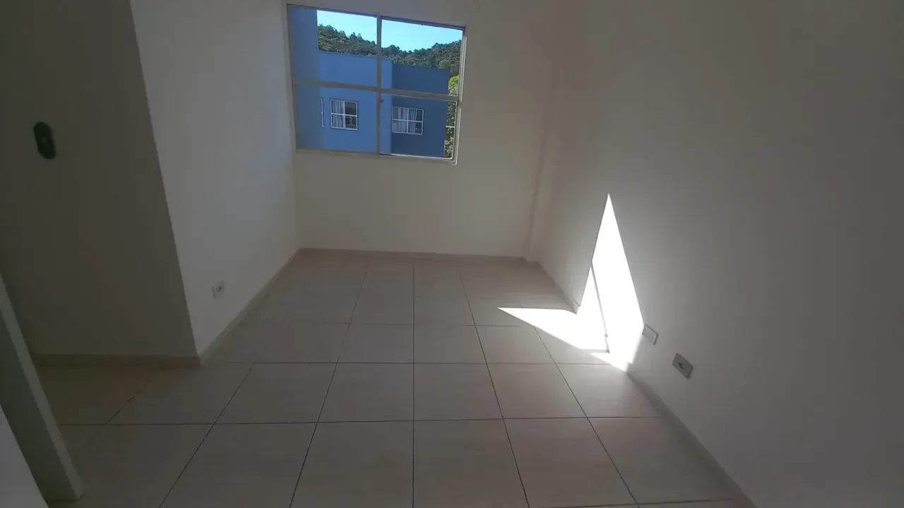 2-bedroom apartment with a mountain view in Florianópolis — photo 16