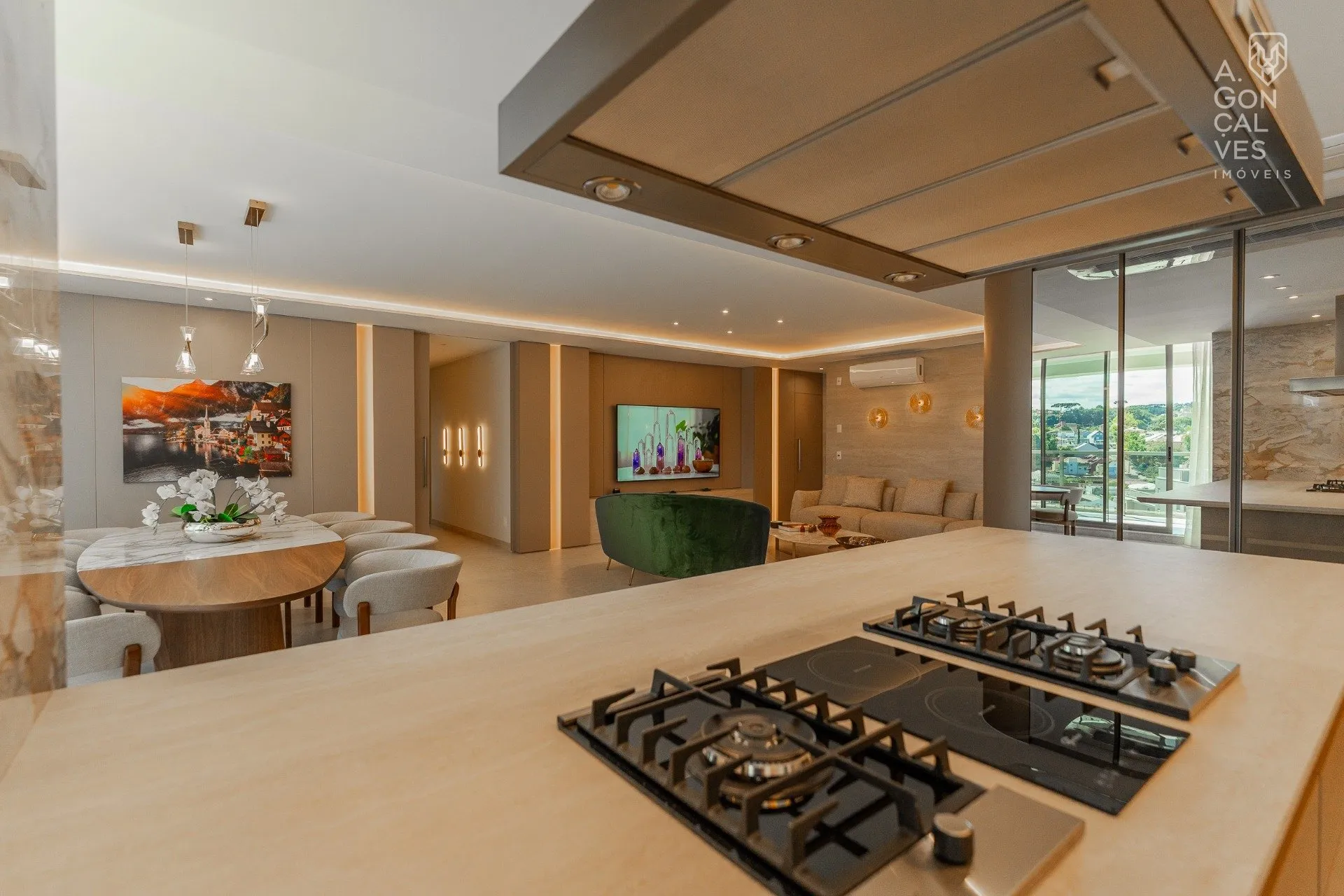 Furnished apartment with 3 suites and 257 m² — photo 35