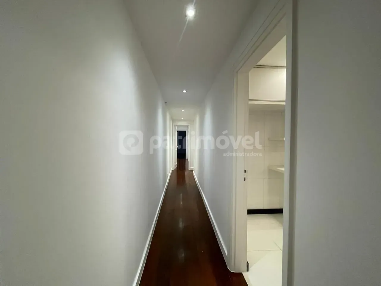 4-bedroom apartment with pool and 3 parking spaces — photo 48