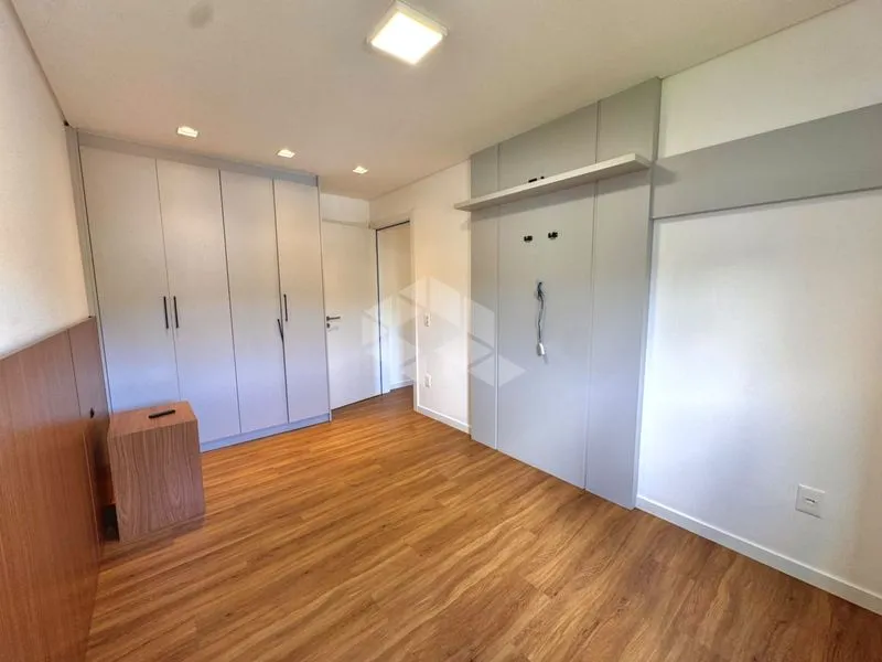 2-bedroom apartment with a washing machine in Florianópolis — photo 15