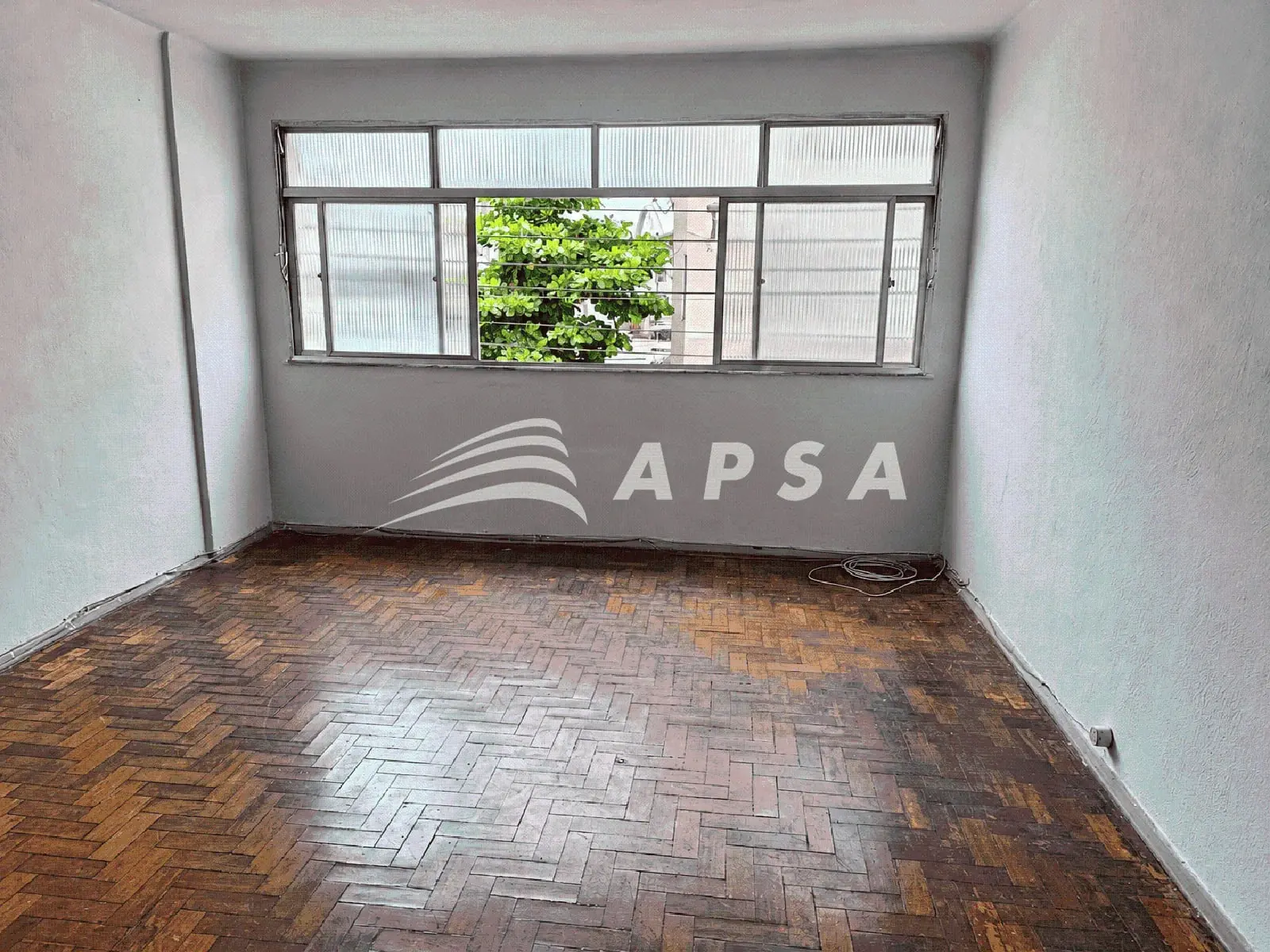 Apartment, 61 m², with wood or laminate floors — photo 13