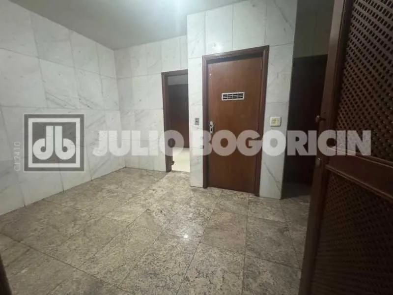 Дом 429 м²: 4 спальни, 5 парковочных мест, барбекю — photo 33