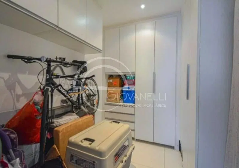 Furnished apartment with 4 en-suite bedrooms — photo 19