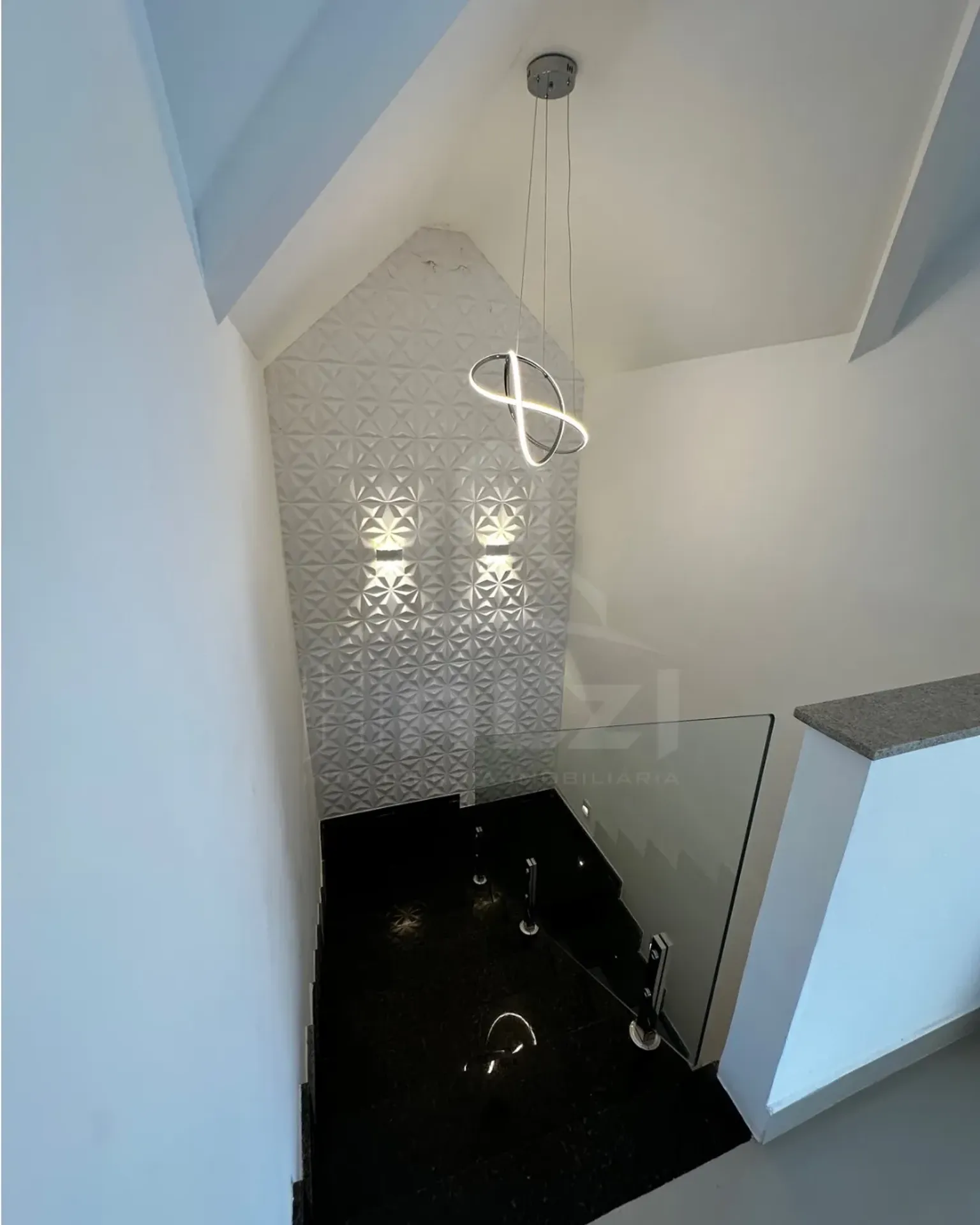 Furnished house with 4 bedrooms and 5 bathrooms — photo 25