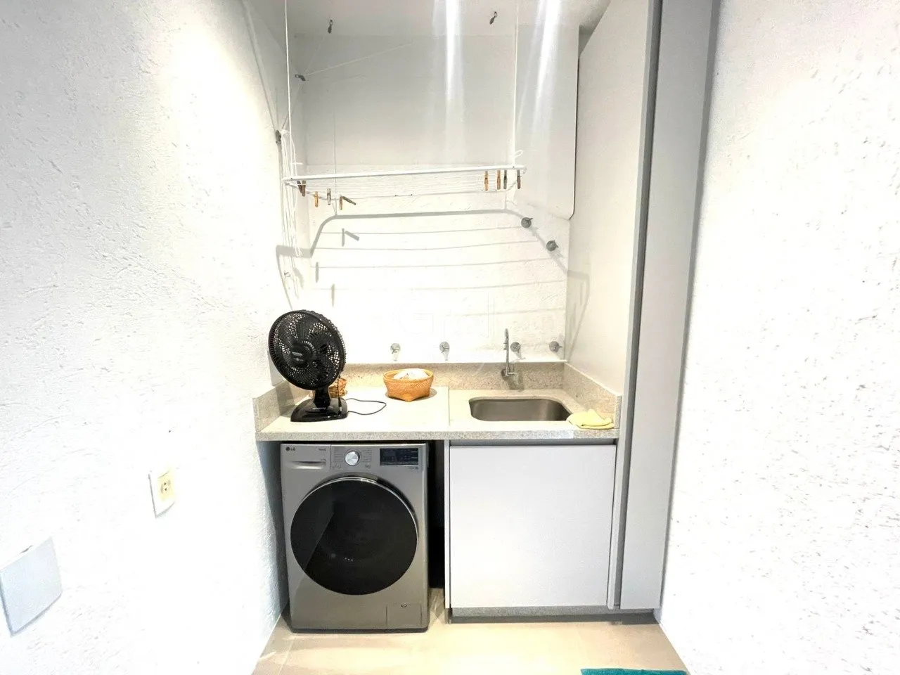 Меблированный дом 120 м² с 3 спальнями и 2 парковками