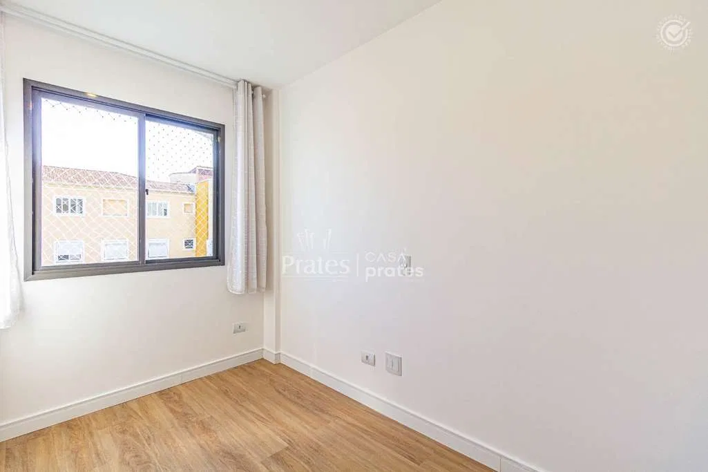 Apartment, 81 m², with wood or laminate floors — photo 15