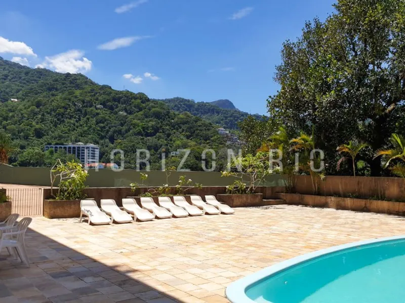 House, 800 m², with a mountain view — photo 9